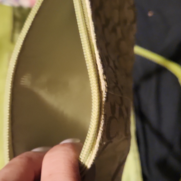 Lime Green Coach set - Picture 4 of 5